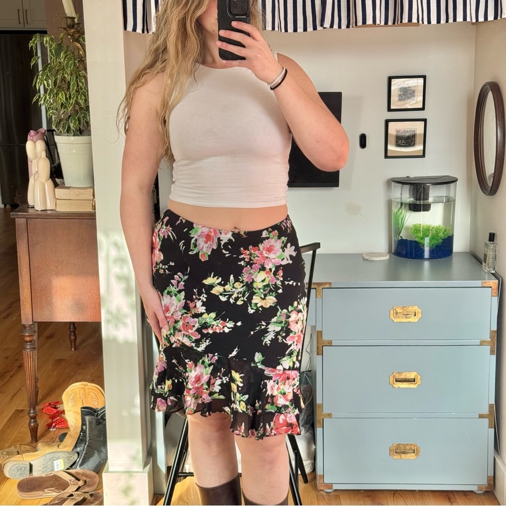 Chaps Black Floral Pencil Skirt